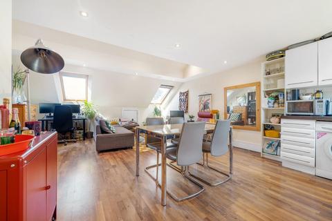 1 bedroom flat for sale, Leander Road, SW2