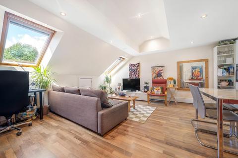 1 bedroom flat for sale, Leander Road, SW2