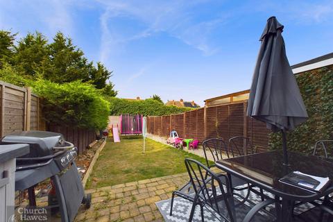 5 Cedar Chase, Heybridge, Maldon, CM9 4NR