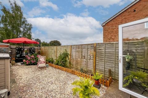 2 bedroom house for sale, Deansway, Woodloes Park, Warwick