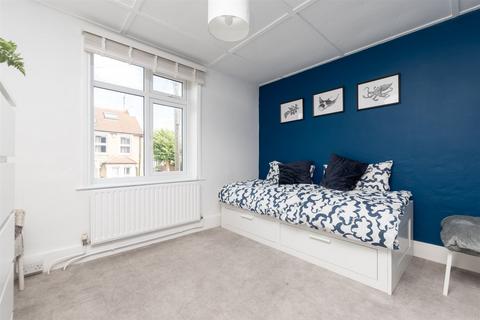 3 bedroom terraced house for sale, Singlewell Road, Gravesend, Kent