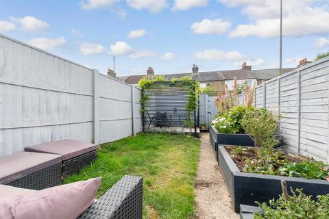 103 Singlewell Road, Gravesend, DA11 7PU