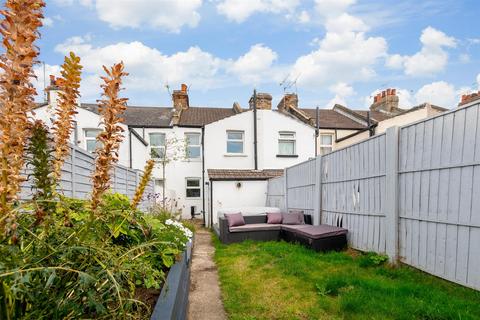 103 Singlewell Road, Gravesend, DA11 7PU