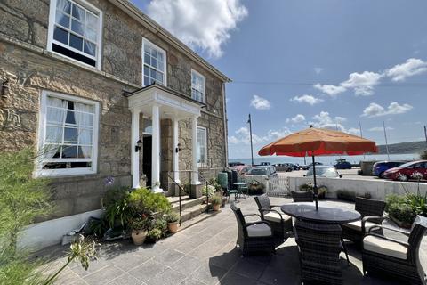 Regent Terrace, Penzance, TR18 4DW