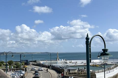 12 bedroom end of terrace house for sale, Regent Terrace, Penzance, TR18 4DW