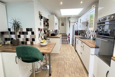 12 bedroom end of terrace house for sale, Regent Terrace, Penzance, TR18 4DW