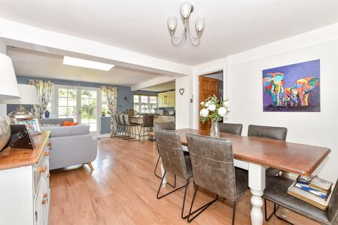 6 West Parade, Horsham, RH12 2BZ