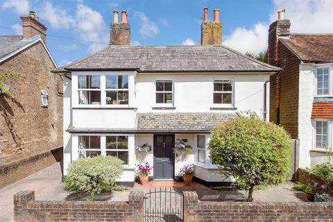 6 West Parade, Horsham, RH12 2BZ