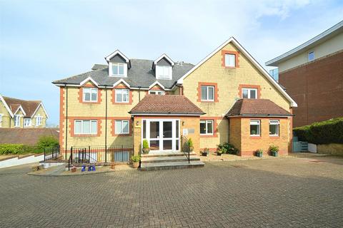 2 bedroom flat for sale, FANTASTIC SEA VIEWS * SHANKLIN