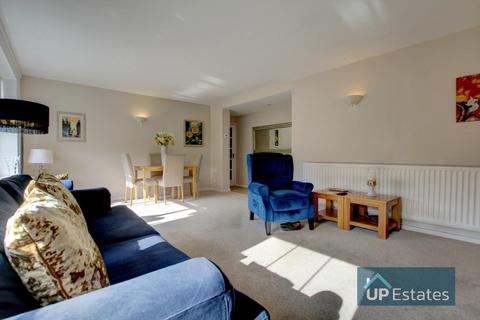 2 bedroom apartment for sale, Starbold Court, Starbold Crescent, Knowle, Solihull