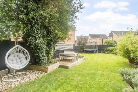 3 bedroom detached house for sale, Coleman Road, Fleckney