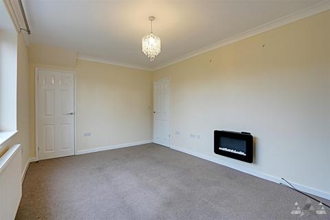 2 bedroom end of terrace house to rent, Wingfield Road, Chesterfield S42