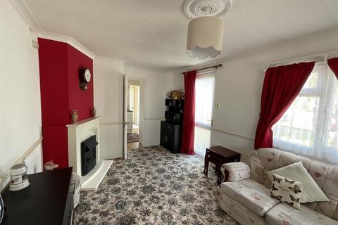 1 bedroom park home for sale, Towngate Wood Park, Tonbridge, Kent