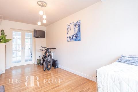 11 North Union View, Lostock Hall, Preston, PR5 5RF