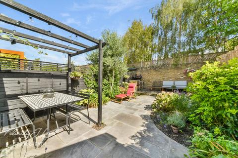 22 Bowater Place, London, SE3 8ST