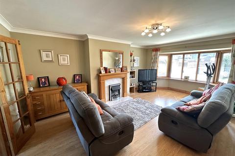 4 bedroom detached house for sale, Rhydybont, Llanybydder