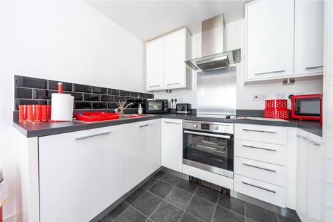 2 bedroom flat for sale, Balliol Grove, Maidstone, ME15