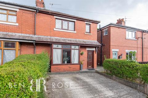 3 bedroom semi-detached house for sale, Mead Avenue, Leyland