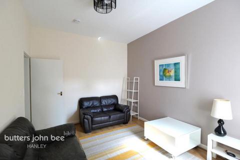 1 bedroom in a house share to rent, Ashford Street, Stoke-on-trent