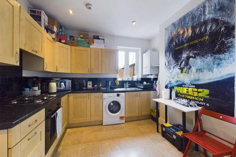 2 bedroom flat for sale, Alfoxton Avenue, Tottenham