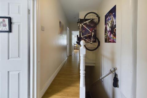 2 bedroom flat for sale, Alfoxton Avenue, Tottenham