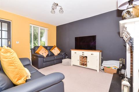 2 bedroom detached house for sale, Munns Lane, Hartlip, Sittingbourne, Kent