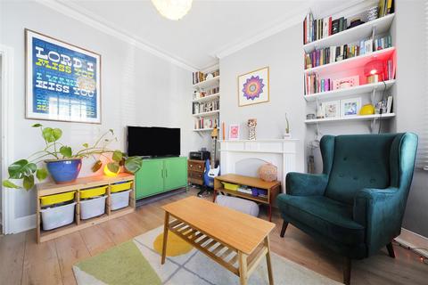 2 bedroom flat for sale, Ambleside Road, Willesden Junction, London