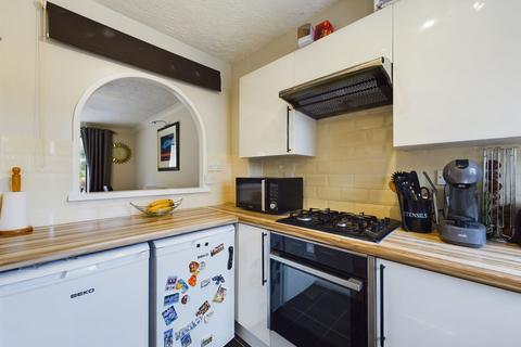 2 bedroom terraced house for sale, Woodpecker Way, Northampton, NN4