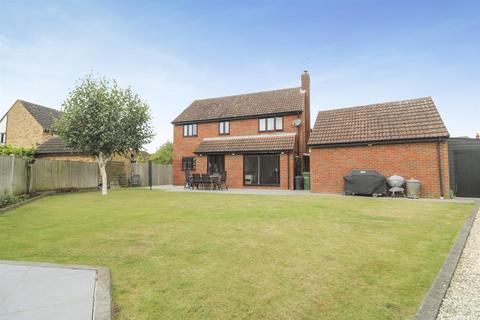 4 bedroom detached house for sale, Hawthorn Road, Hatfield Peverel