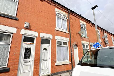 3 bedroom terraced house for sale, Thurlby Road, Leicester LE5