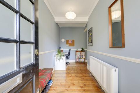 89b Arran Road, London, SE6 2LS