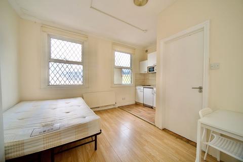 87 Acacia Road, Leytonstone, London, E11 3PQ