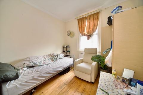 87 Acacia Road, Leytonstone, London, E11 3PQ