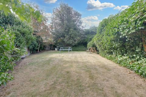 174 Baddow Road, Chelmsford, CM2 9QW