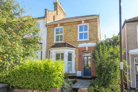 64 Braidwood Road, London, SE6 1QX