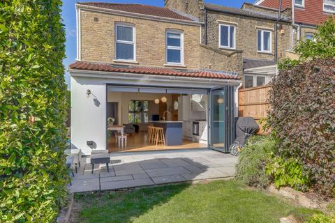 64 Braidwood Road, London, SE6 1QX