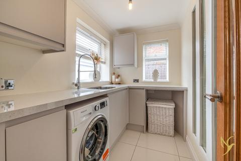 1 Alberta Close, Lower Wick, Worcester, WR2 4XJ