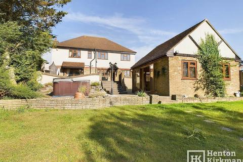 5 bedroom detached house for sale, Noak Hill Road, Laindon