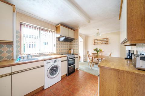 4 bedroom semi-detached house for sale, Queens Crescent, Clapham