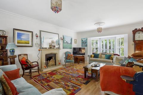 15 Hazel Grove, Kingwood, Henley-on-thames, RG9 5NH