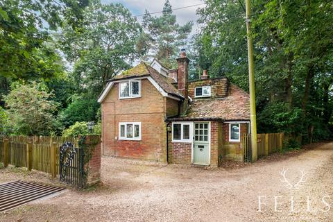 3 bedroom detached house for sale, Warren Copse, Fordingbridge SP6