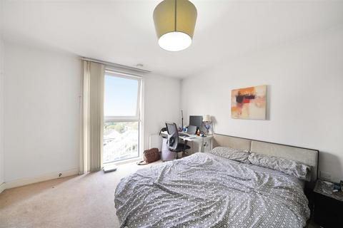 2 bedroom apartment for sale, Ross Apartments, Royal Victoria Dock, E16