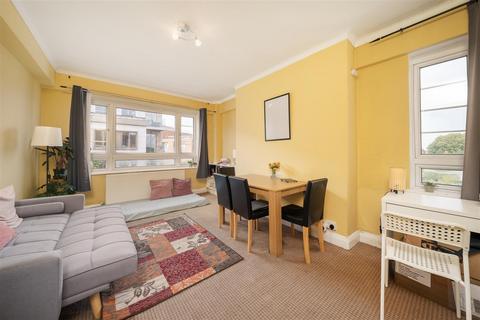 2 bedroom property for sale, Woodlands Way, London