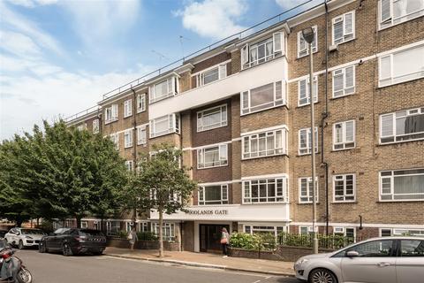 2 bedroom property for sale, Woodlands Way, London