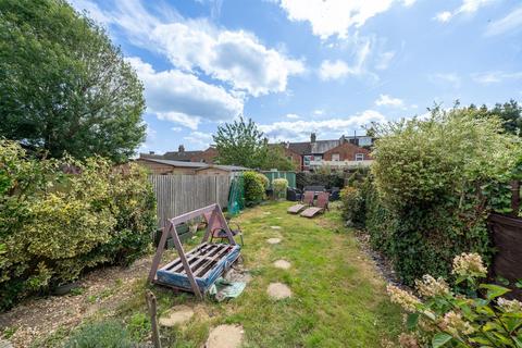 2 bedroom end of terrace house for sale, Jubilee Road, Watford