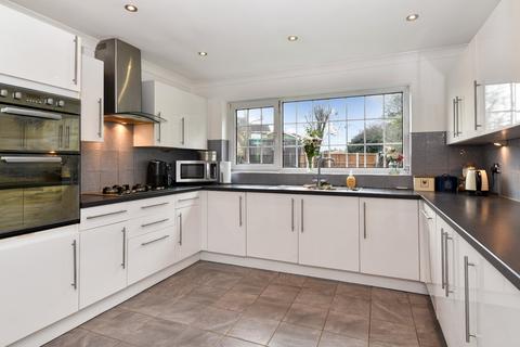 4 bedroom detached house for sale, Raphael Drive, Shoeburyness, Essex, SS3