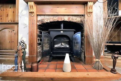 61 Calais Road, Burton-on-trent, DE13 0UJ