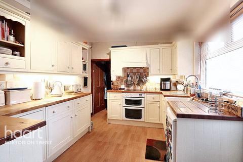 61 Calais Road, Burton-on-trent, DE13 0UJ