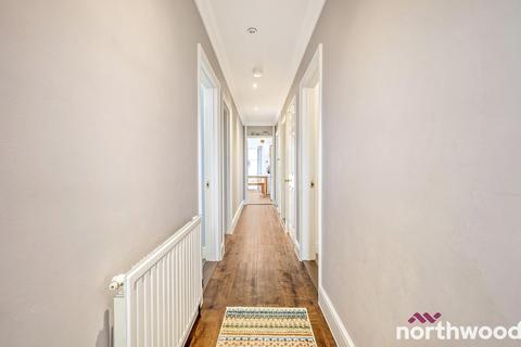 33 Hayes Close, Chelmsford, CM2 0RN