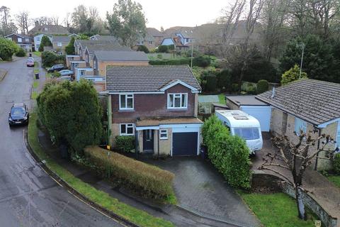 4 bedroom detached house for sale, Sergison Close, Haywards Heath, RH16